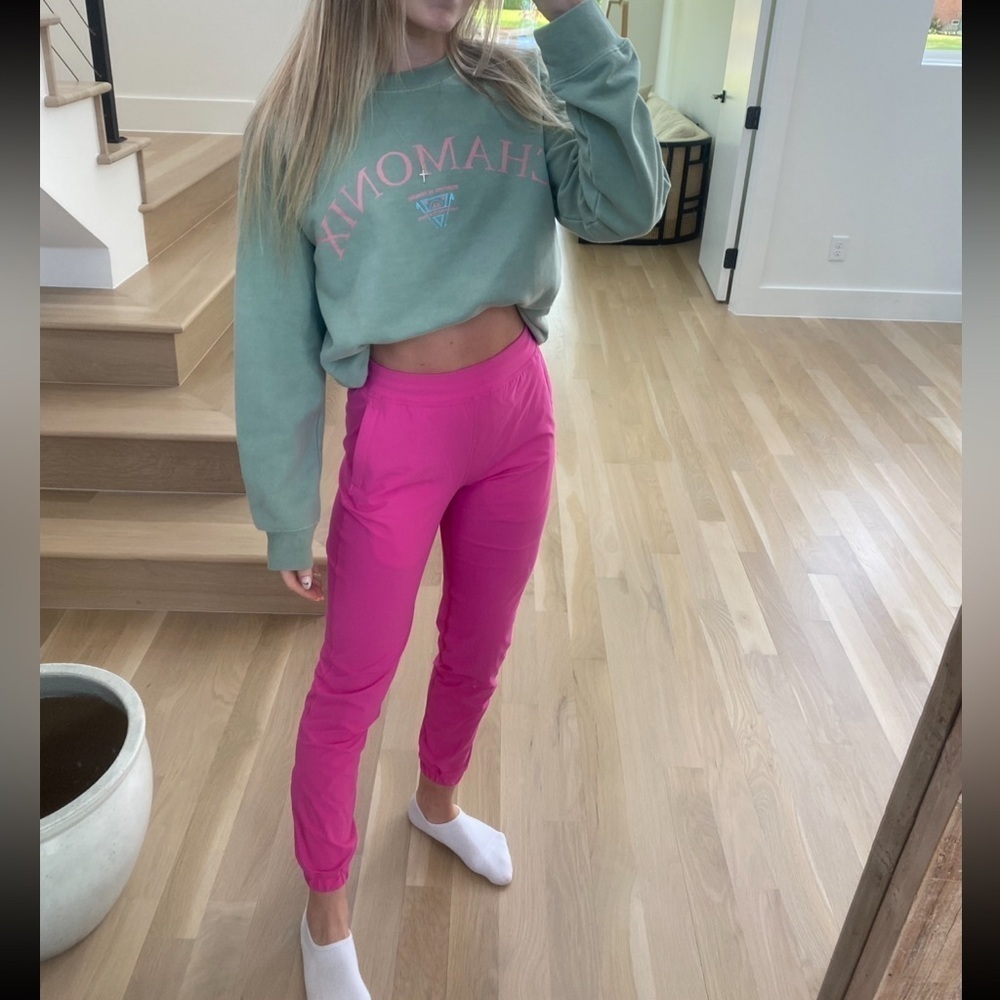 Lululemon adapted state high-rise jogger– sonic pink